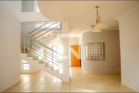 Casa à venda com 4 quartos, 318m² em Setor Jao, Goiânia