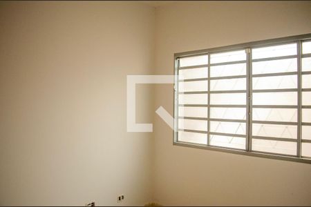 Casa para alugar com 4 quartos, 318m² em Setor Jao, Goiânia