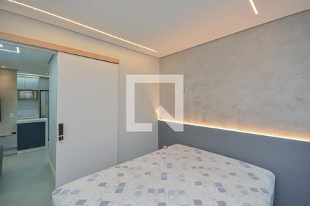 Quarto 2 de apartamento para alugar com 2 quartos, 43m² em Vila Isa, São Paulo