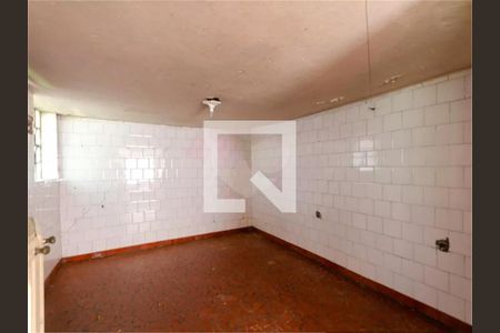 Casa à venda com 3 quartos, 300m² em Piqueri, São Paulo