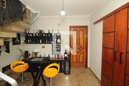 Casa à venda com 3 quartos, 200m² em Vila São José, São Paulo