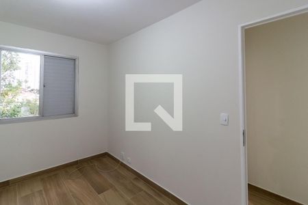 Quarto 1 de apartamento para alugar com 2 quartos, 50m² em Jardim Taquaral, São Paulo
