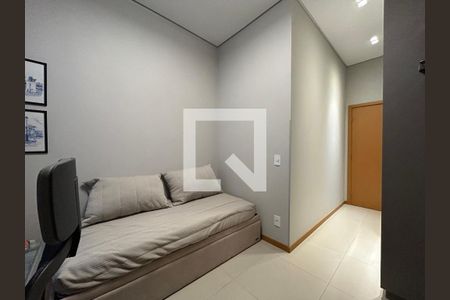 Quarto  de apartamento para alugar com 2 quartos, 69m² em Lagoa Pequena, Florianópolis