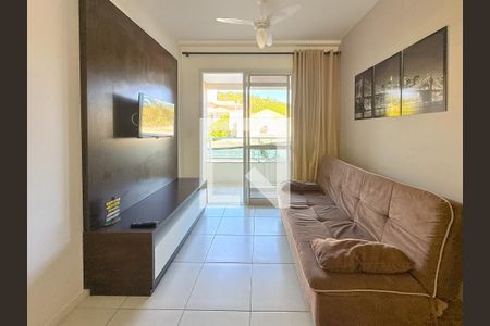 Sala de TV de apartamento para alugar com 1 quarto, 50m² em Canasvieiras, Florianópolis