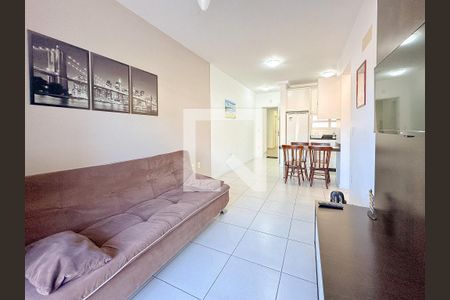 Sala de TV de apartamento para alugar com 1 quarto, 50m² em Canasvieiras, Florianópolis