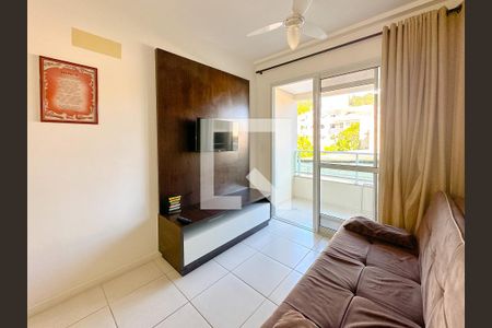 Sala de TV de apartamento para alugar com 1 quarto, 50m² em Canasvieiras, Florianópolis