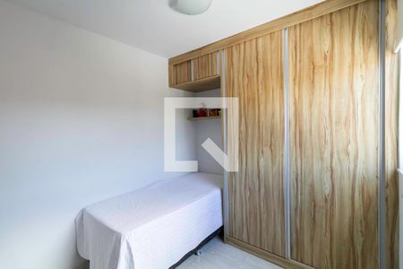 Quarto de apartamento à venda com 2 quartos, 60m² em Santa Terezinha, Belo Horizonte