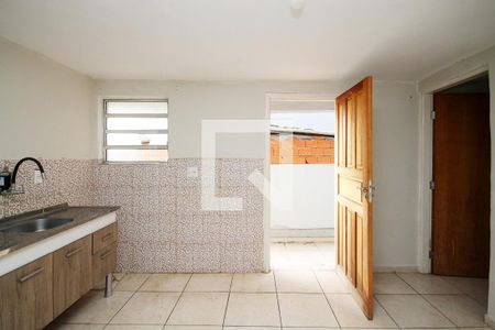 Cozinha de casa para alugar com 2 quartos, 65m² em Granja Carolina, Cotia