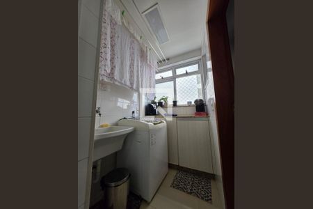 Apartamento para alugar com 3 quartos, 135m² em Sagrada Família, Belo Horizonte