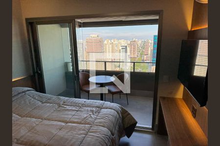 Sala/Quarto de apartamento à venda com 1 quarto, 30m² em Indianópolis, São Paulo