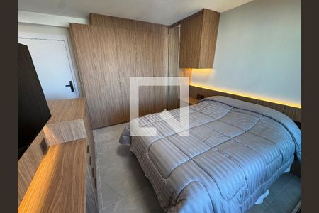 Sala/Quarto de apartamento à venda com 1 quarto, 30m² em Indianópolis, São Paulo