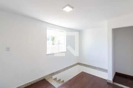 Hall social de casa para alugar com 2 quartos, 170m² em Campo Grande, Rio de Janeiro