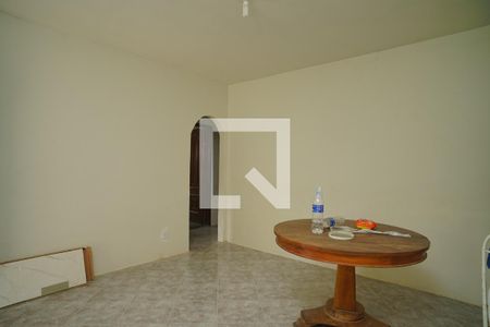 Sala de casa para alugar com 2 quartos, 76m² em Itapeba, Maricá