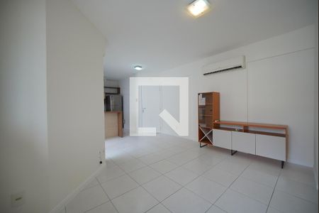 Sala de apartamento para alugar com 2 quartos, 80m² em Trindade, Florianópolis