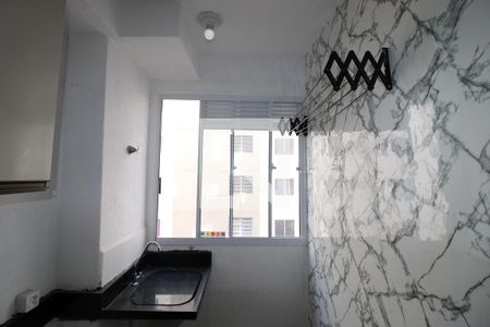 Sala / Cozinha de apartamento para alugar com 2 quartos, 42m² em Colônia (zona Leste), São Paulo