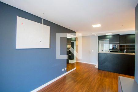 Sala de apartamento para alugar com 2 quartos, 58m² em Vila Falchi, Mauá