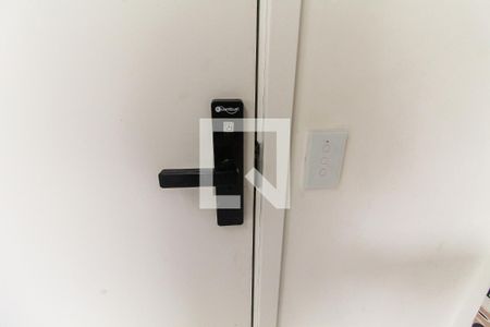 Sala/Cozinha de apartamento para alugar com 2 quartos, 32m² em Vila Carmosina, São Paulo