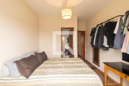 Quarto 1 Suite de casa para alugar com 2 quartos, 87m² em Alto Boqueirão, Curitiba