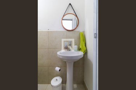 Sala - Lavabo de casa para alugar com 3 quartos, 200m² em Parque do Lago, São Paulo