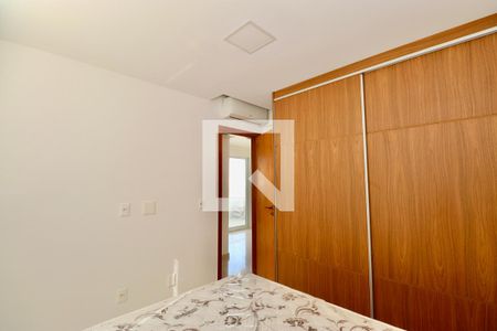 Quarto 1 de apartamento para alugar com 2 quartos, 70m² em Itapuã, Salvador