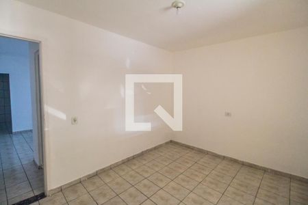 Quarto de casa para alugar com 1 quarto, 45m² em Jardim Santa Tereza, Carapicuíba