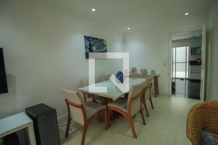 Casa para alugar com 3 quartos, 170m² em Vila Bertioga, São Paulo