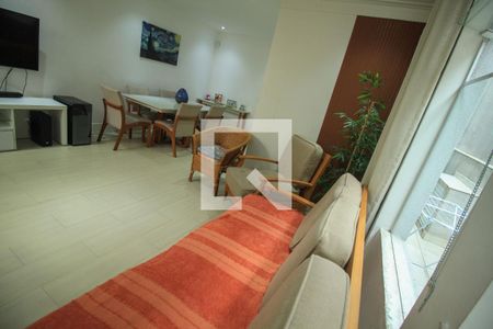 Casa para alugar com 3 quartos, 170m² em Vila Bertioga, São Paulo