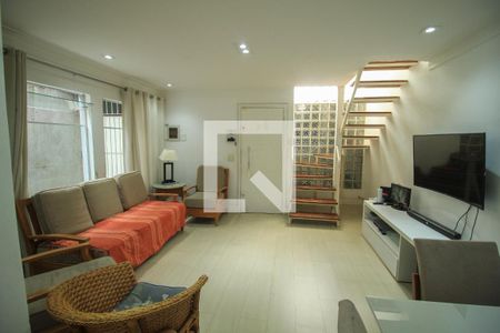 Casa para alugar com 3 quartos, 170m² em Vila Bertioga, São Paulo