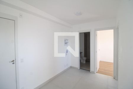Sala / Cozinha de apartamento para alugar com 2 quartos, 37m² em Parada Inglesa, São Paulo