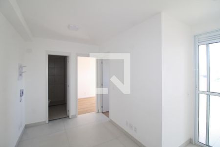 Sala / Cozinha de apartamento para alugar com 2 quartos, 37m² em Parada Inglesa, São Paulo