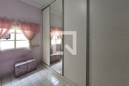 Quarto 1 de casa à venda com 3 quartos, 250m² em Jardim Carlos Lourenço, Campinas