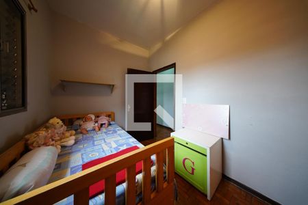 Quarto 2 de casa para alugar com 4 quartos, 195m² em Vila Nhocuné, São Paulo