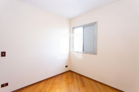 Quarto 2 de apartamento para alugar com 2 quartos, 70m² em Vila Santana, São Paulo