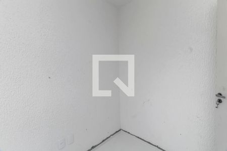 Quarto 1 de apartamento para alugar com 2 quartos, 34m² em Parque São Lourenço, São Paulo