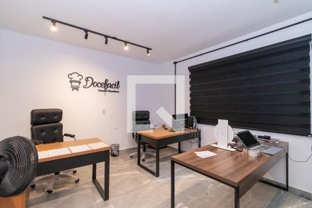 Casa à venda com 5 quartos, 312m² em Jardim Santa Teresinha, São Paulo