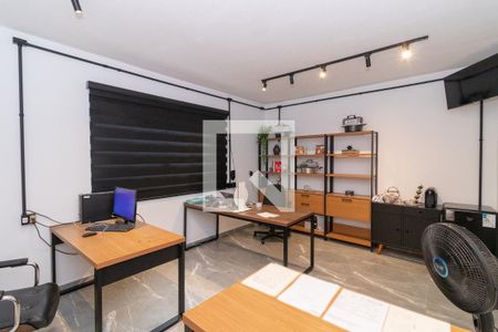 Casa à venda com 5 quartos, 312m² em Jardim Santa Teresinha, São Paulo