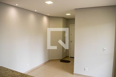 Casa de Condomínio para alugar com 2 quartos, 64m² em Chácara Seis de Outubro, São Paulo