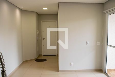 Casa de Condomínio para alugar com 2 quartos, 64m² em Chácara Seis de Outubro, São Paulo