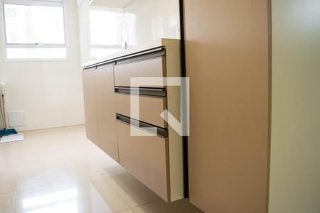 Casa de Condomínio para alugar com 2 quartos, 64m² em Chácara Seis de Outubro, São Paulo