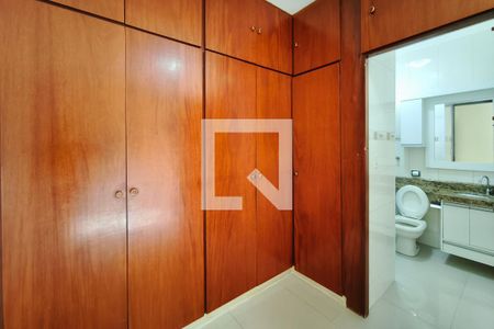 Quarto Suíte de casa para alugar com 3 quartos, 205m² em Vila Georgina, Campinas