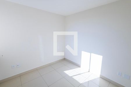 Quarto 1 / suite de apartamento para alugar com 2 quartos, 55m² em Planalto, Belo Horizonte