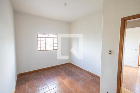 Quarto 1 de casa para alugar com 3 quartos, 80m² em Glória, Belo Horizonte