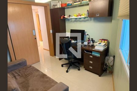 Quarto de apartamento para alugar com 3 quartos, 154m² em Lagoa, Rio de Janeiro