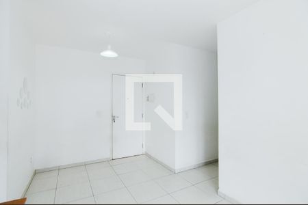 Sala de apartamento para alugar com 2 quartos, 50m² em Jardim Cocaia, Guarulhos
