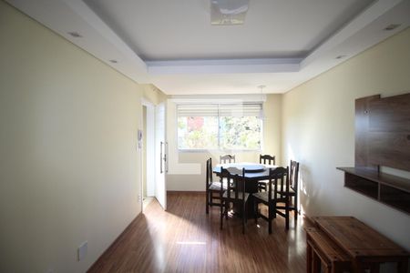 Sala de apartamento para alugar com 2 quartos, 65m² em Jardim Itu, Porto Alegre