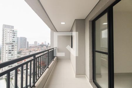 Varanda  de apartamento para alugar com 2 quartos, 55m² em Chácara Seis de Outubro, São Paulo
