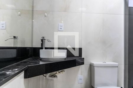 Banheiro da Suíte 1 de casa para alugar com 3 quartos, 95m² em Betânia, Belo Horizonte