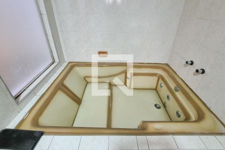 Banheiro da Suíte de casa para alugar com 3 quartos, 150m² em Chácara Sergipe, São Bernardo do Campo