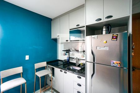 Sala e cozinha de apartamento para alugar com 1 quarto, 24m² em Vila Carrão, São Paulo