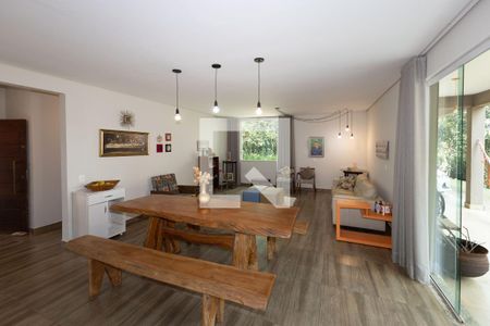 Sala de Jantar de casa de condomínio à venda com 5 quartos, 480m² em Jardins de Petrópolis, Nova Lima